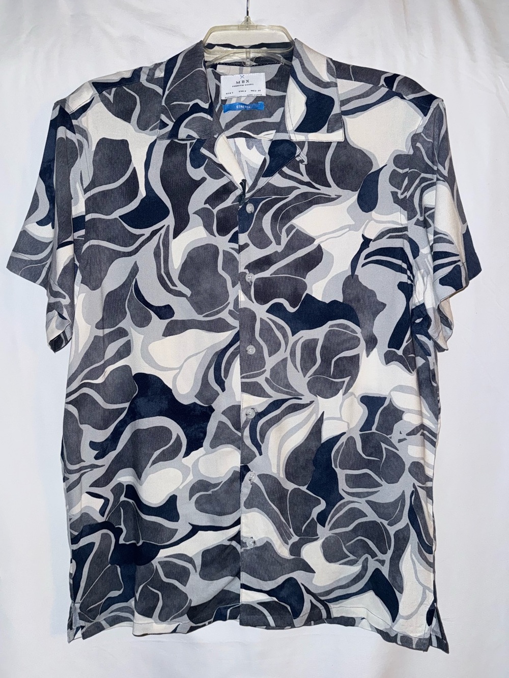 NWT Mbx Premium Goods Short Sleeve Abstract Floral Print Camp Shirt Size Small